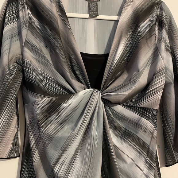 Black and white plaid style blouse, size medium. - Picture 2 of 6